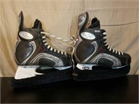 Pair Of Easton Size 7 Ice Skates