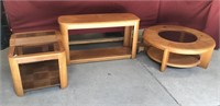 Beautiful Three Piece Oak Coffee Table Set