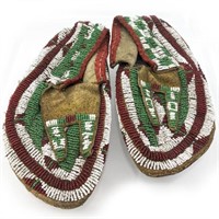 19TH CENTURY SIOUX MOCCASINS