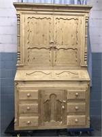 VERY LARGE SOLID WOOD HANDCRAFTED CUPBOARD