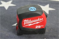 Milwaukee 25' Tape Measure