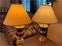 Pair of Lamps w/Shades