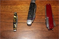 3 Pocket Knives