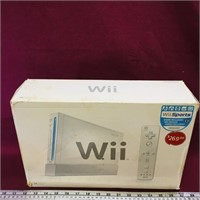 Nintendo Wii Console With Wii Sports Set In Box