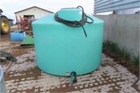 1550 Gallon Poly Water Tank