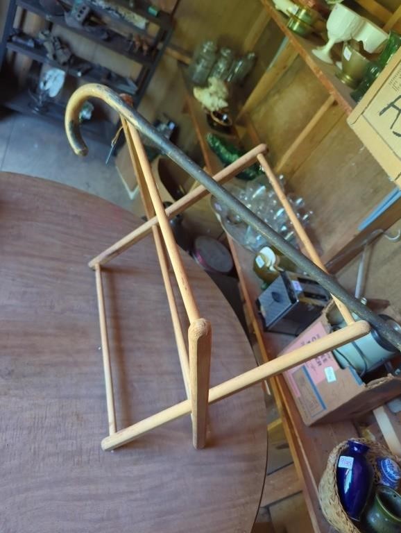 Wooden frame? And short cane