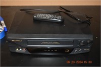 VHS player w remote