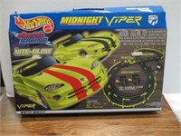 Hot Wheels Midnight Viper Electric Racing Set