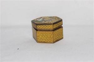 A Chinese Cloisonne Trinket Box