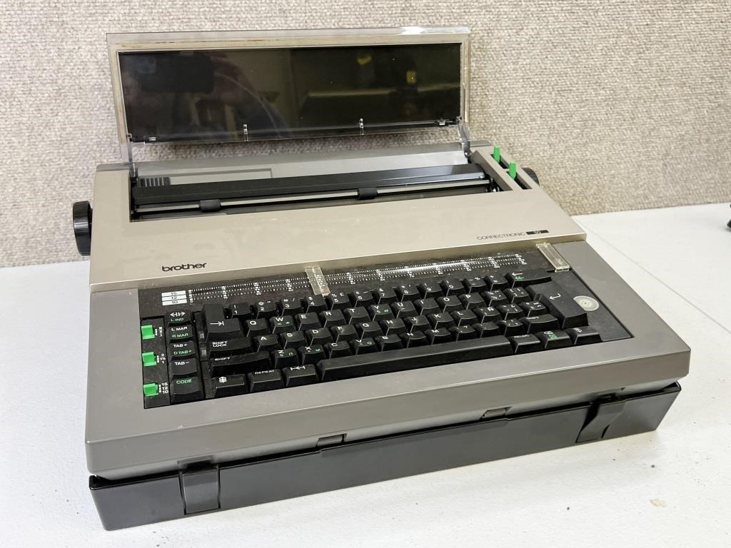 Brother Correctronic CE-50 Typewriter - Works