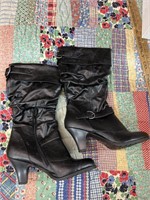 New ladies black boots, size 10 M no box