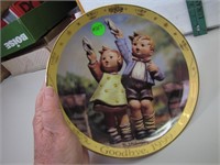 Hummel Millennium Plate (1999 Goodbye) 8"