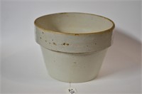 9" D 6 1/4" H Stoneware Mixing Bowl No Cracks