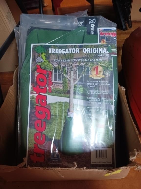 6 - TREEGATOR TREE WATERING BAGS NIB