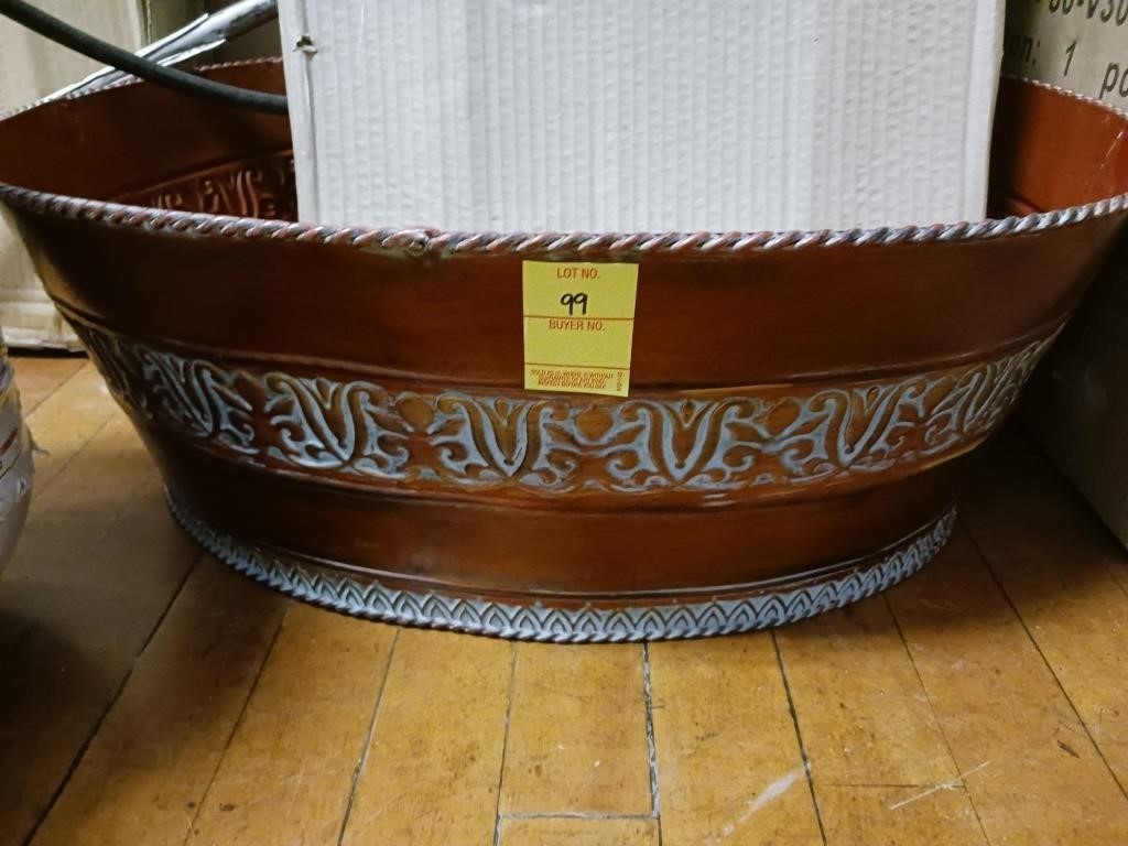 DECORATIVE METAL TUB