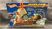 2000 Hot wheels shark park