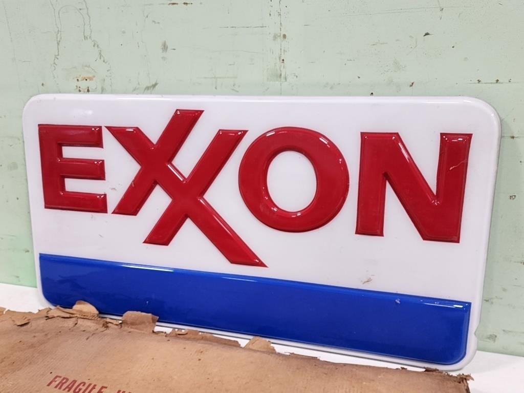 NOS Exxon Plastic Lens Sign