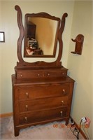 5 drawer dresser w/mirror