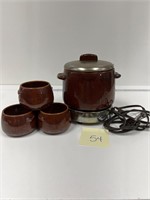 West Bend Old Fashioned Bean Pot Cookery Set