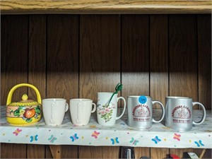 Assortment of coffee mugs (Office)