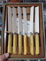 Vtg. Knives Set- Robeson