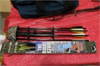 10 CROSS BOW ARROWS WITH QUIVER