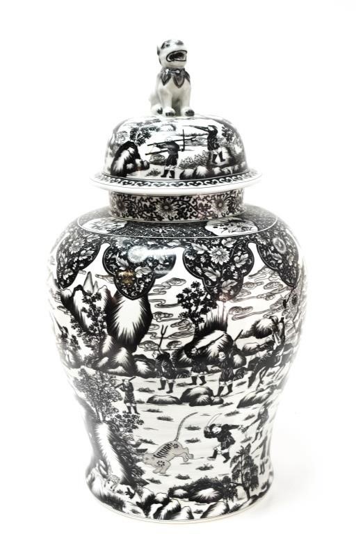 Chinese Floor Style Black and White Ginger Jar