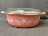 Pyrex Pink Daisy 1-1/2 Qt. Covered Casserole