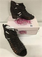 NOT RATED WOMENS SHOES SZ 9