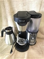 Ninja coffee maker-powers on-used