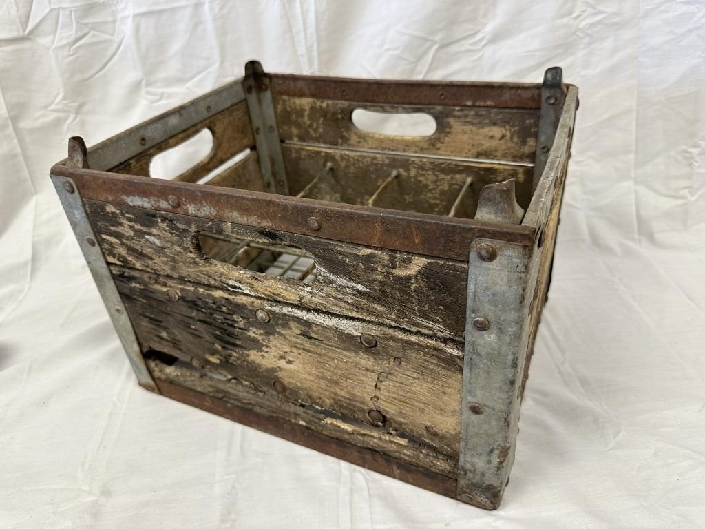 Rustic Vintage Wooden Borden's Milk Crate 1948