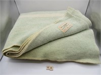 MACAUSLAND'S 100% WOOL BLANKET - DOUBLE