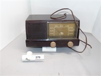 G E Bakelite Radio Broadcast Reciever