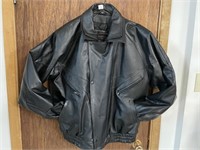 PHASE TWO LEATHER JACKET SIZE LARGE