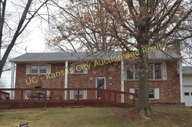 Home Auction - 911 Yale, Columbia, MO
