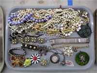 tray lot of assorted jewelry