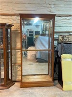 CURIO CABINET WITH LIGHTS