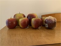 7 APPLE CANDLES