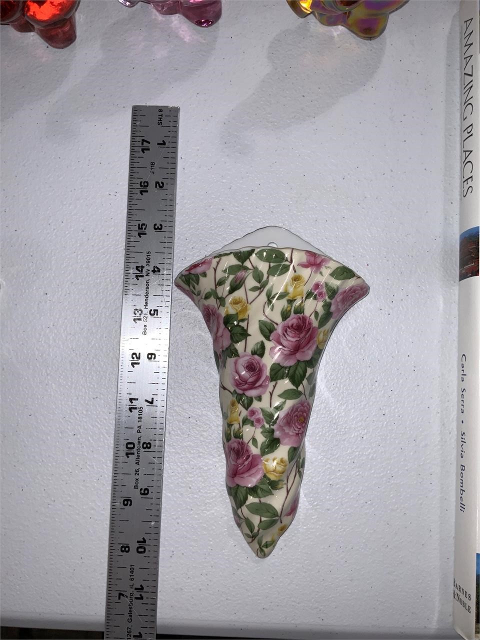 wall sconce Chintz china vase with yellow/pink