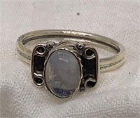 Sterling Silver Ring w/ Moonstone Sz 9