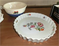 Deco crock bowl, French pie plate