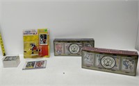 lot of hockey cards and figurine