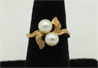 10 Kt Gold & 2 Pearls Fashion Ladies Ring