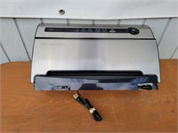 FoodSaver Electric Food Sealer, Working