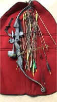 Camo Compound Bow, Lots of Arrows