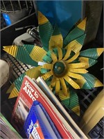 Green and Yellow Flower Pinwheel