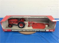 Ertl Case IH 300U w/Rotary Mower, 1/16 scale