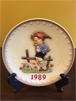 Vintage 1989 Hummel Plate Little Boy with Pig