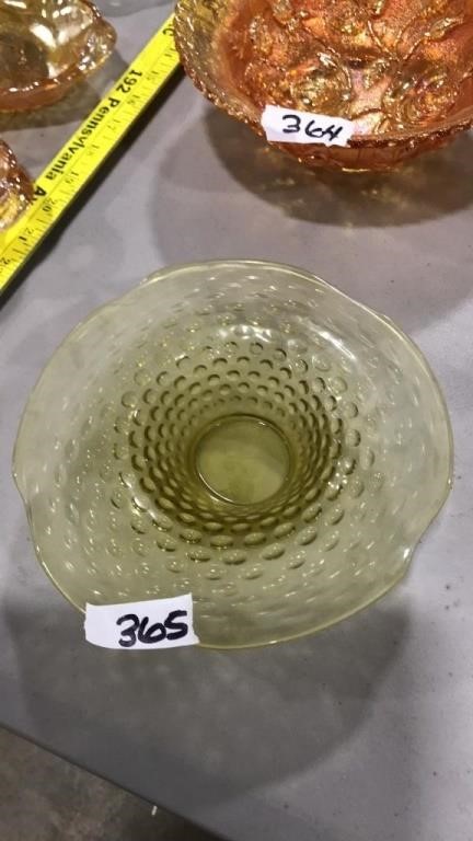 YELLOW ART GLASS BOWL