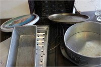 BL of Baking Pans
